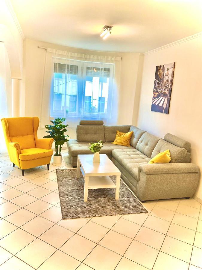 Mirell Apartman Szeged Extérieur photo