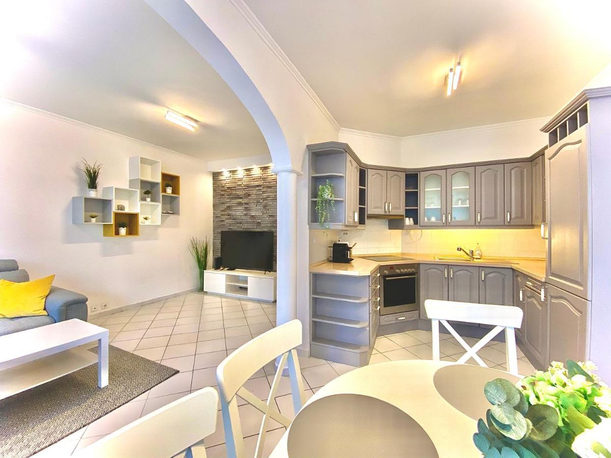 Mirell Apartman Szeged Extérieur photo