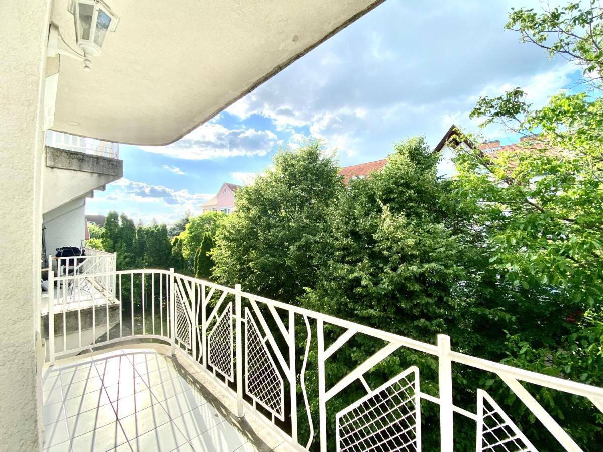 Mirell Apartman Szeged Extérieur photo